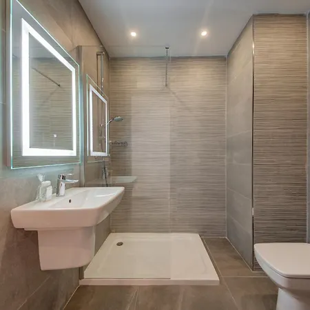 Kuya 3br Modern By Jl