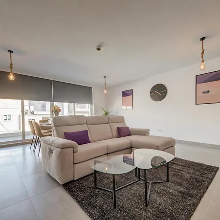 Kuya 3br Modern By Jl Apartment Is-Swieqi