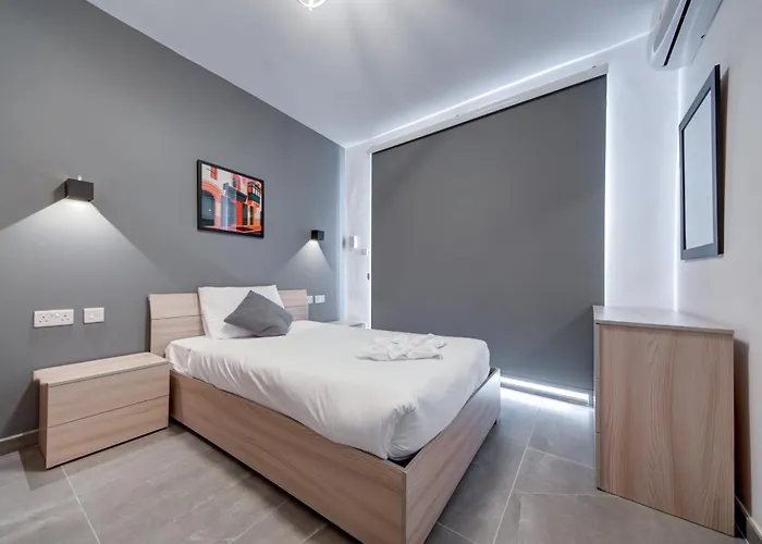 Kuya - Minutes To The St Julian's Centre By Haven And Keys Malta