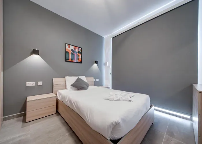 아파트 Kuya - Minutes To The St Julian's Centre By Haven And Keys Malta