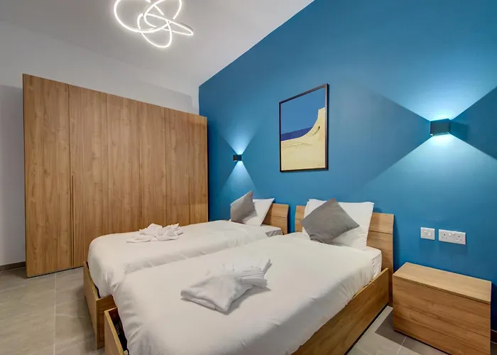 아파트 Kuya - Minutes To The St Julian's Centre By Haven And Keys Malta *