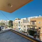 Kuya - Minutes To The St Julian's Centre By Haven And Keys Malta