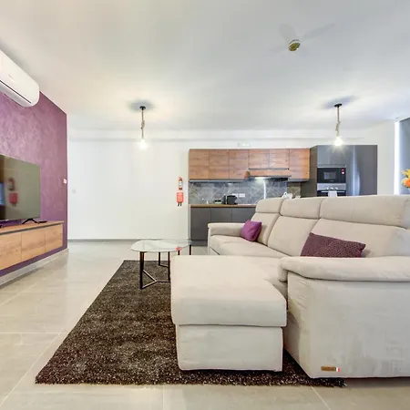 Apartamento Kuya Suites - Minutes To The St Julian'S City Centre By Haven And Keys Malta Is-Swieqi