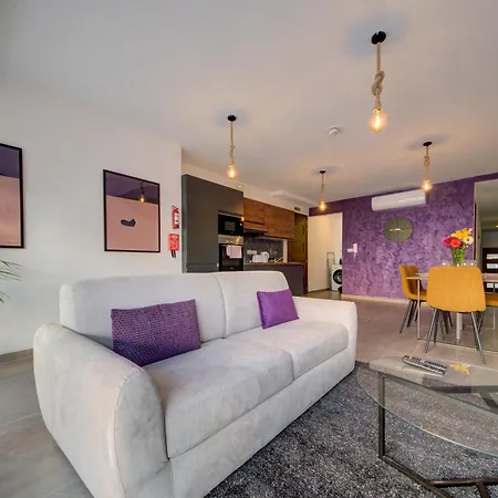 Apartamento Kuya Suites - Minutes To The St Julian'S City Centre By Haven And Keys Malta *