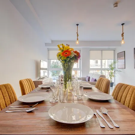 Apartamento Kuya Suites - Minutes To The St Julian'S City Centre By Haven And Keys Malta