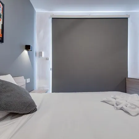 Apartamento Kuya Suites - Minutes To The St Julian'S City Centre By Haven And Keys Malta Is-Swieqi