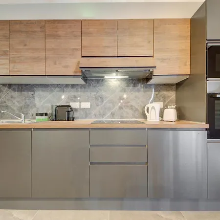 Kuya Suites - Minutes To The St Julian'S City Centre By Haven And Keys Malta Apartamento Is-Swieqi