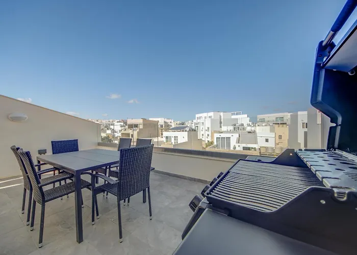 Kuya - Minutes To The St Julian's Centre By Haven And Keys Malta *