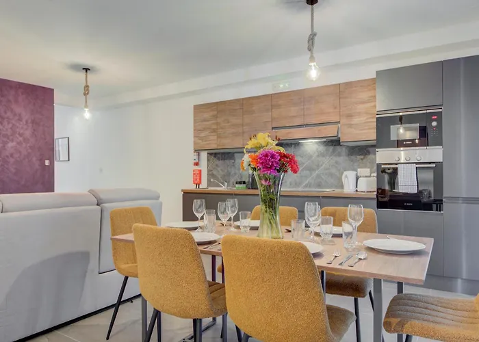 Kuya - Minutes To The St Julian's Centre By Haven And Keys Malta Apartament Is-Swieqi