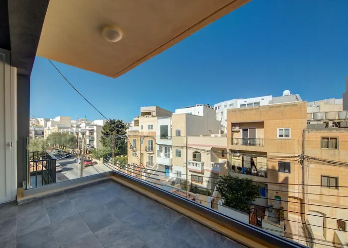 Kuya - Minutes To The St Julian's Centre By Haven And Keys Malta