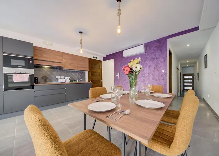 Apartament Kuya - Minutes To The St Julian's Centre By Haven And Keys Malta *