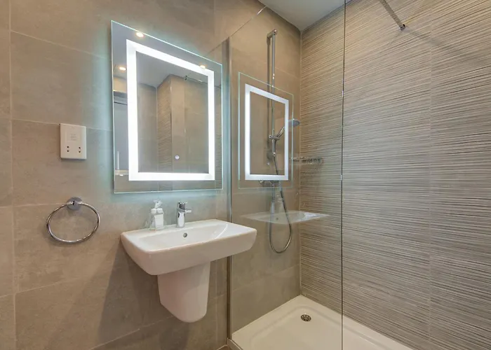 Kuya - Minutes To The St Julian's Centre By Haven And Keys Malta Apartament *