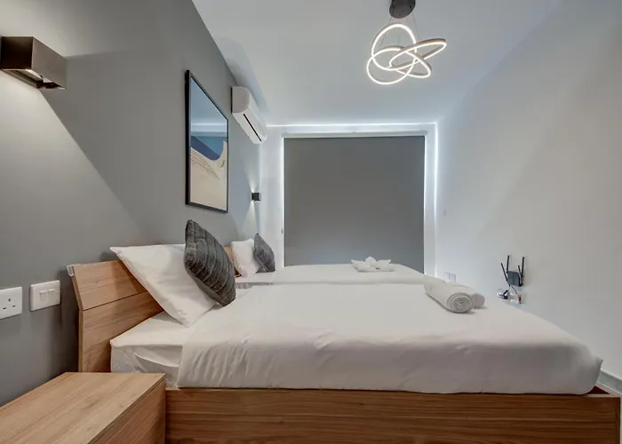 Kuya - Minutes To The St Julian's Centre By Haven And Keys Malta Apartament