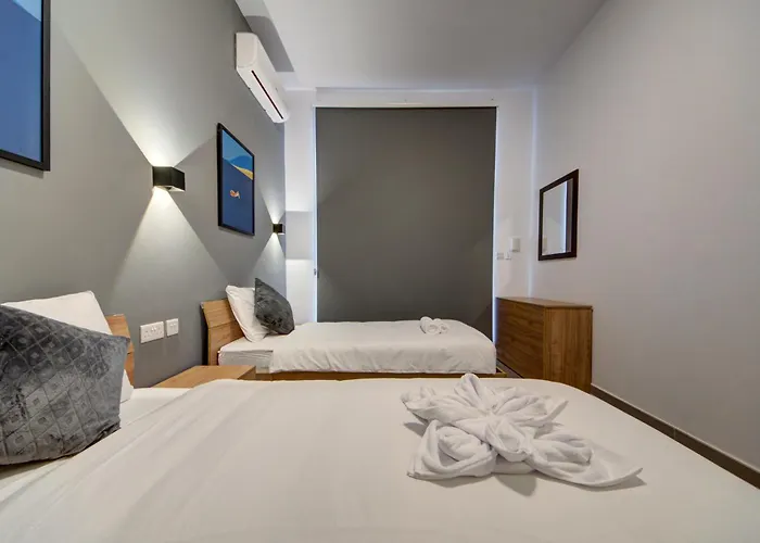 Kuya - Minutes To The St Julian's Centre By Haven And Keys Malta